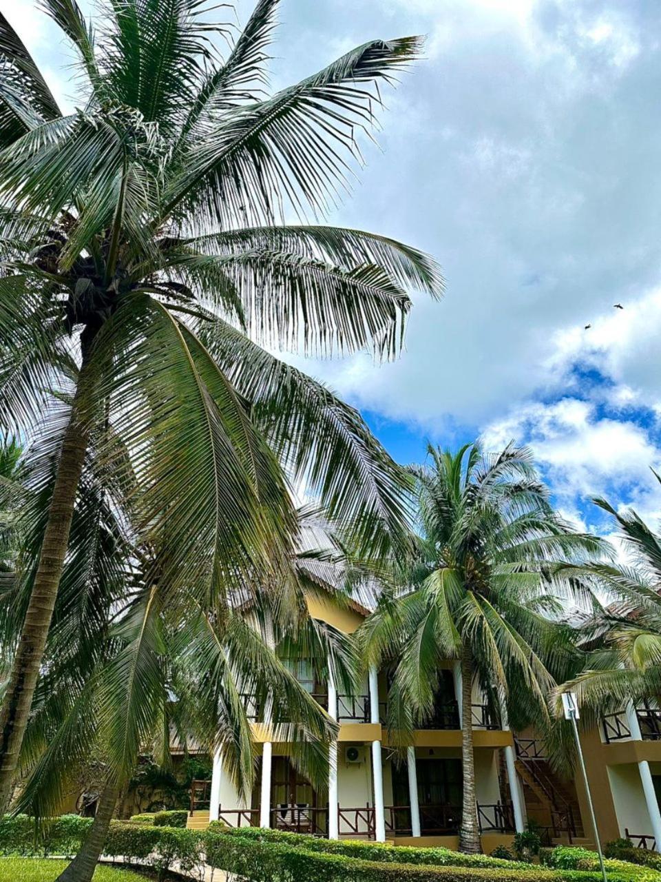 Sunset Kendwa Beach Hotel Exterior foto