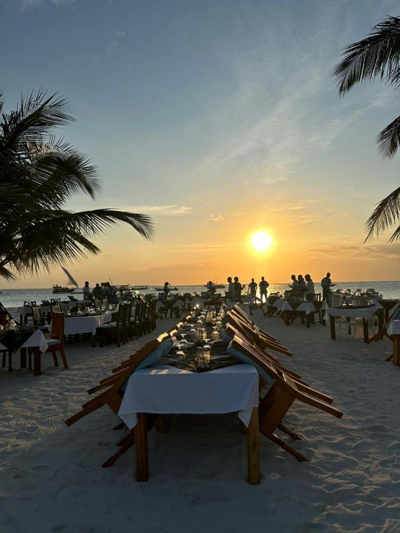 Sunset Kendwa Beach Hotel Exterior foto